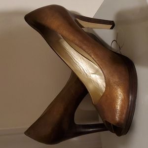Bronze brown peep toe pump 9.5